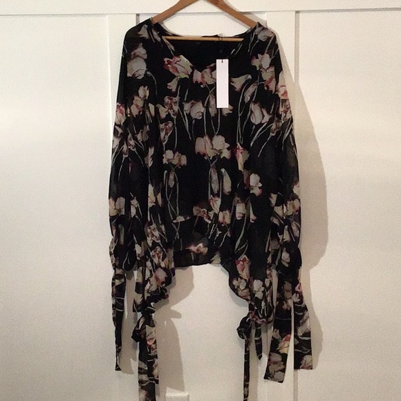 RELIGION Flowing Floral Blouse 🍓 in Stores - Picture 3 of 4